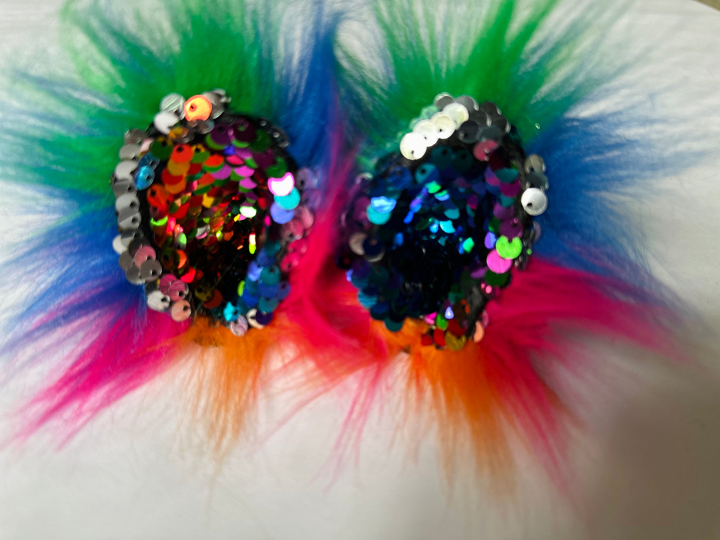 Rainbow Fur, Rainbow flip to silver sequins