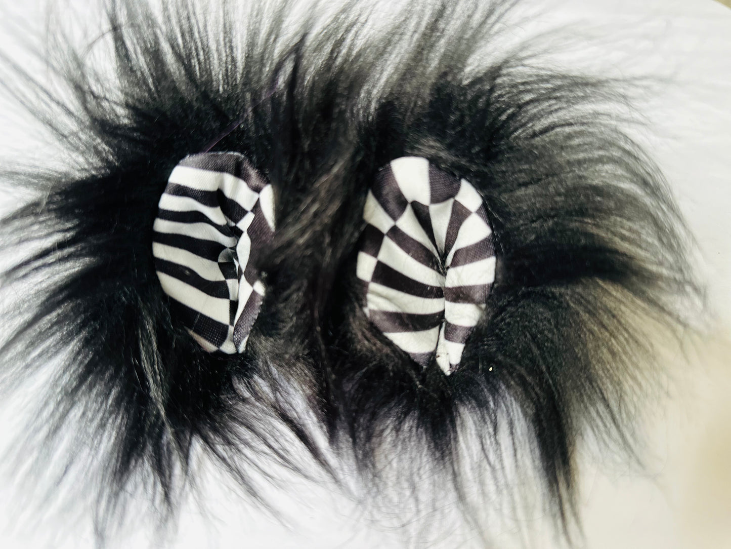 Black fur, B&W Psychedelic fabric