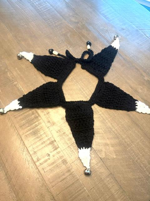 Crocheted Black/White Jester neck collar