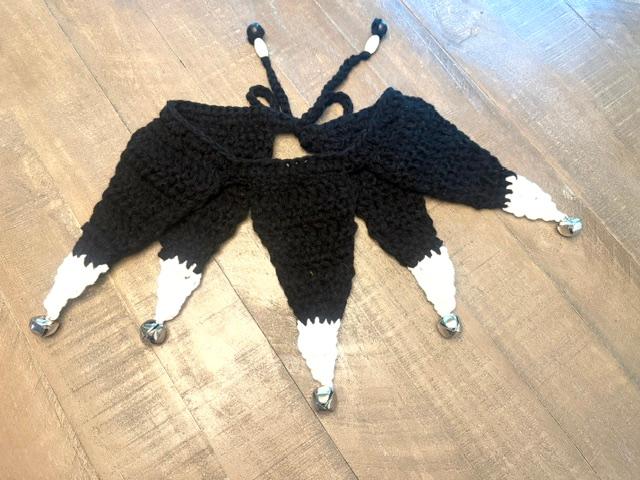 Crocheted Black/White Jester neck collar